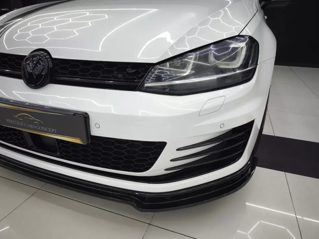 Volkswagen Golf 2015 - 20950 EUR, 133908 km - AUTO.MOTO.pt - 133908km - foto 9 de 41