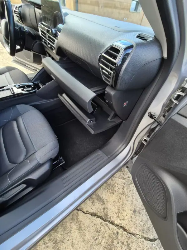 Citroën C4 2022 - 19950 EUR, 85000 km - AUTO.MOTO.pt - 85000km - foto 17 de 27