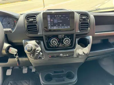 Fiat Ducato Maxi 35 XLH3 L4H3 2.2 Mjet 160cv 2022 - 24950 EUR, 157455 km - AUTO.MOTO.pt - 157455km - foto 8 de 10