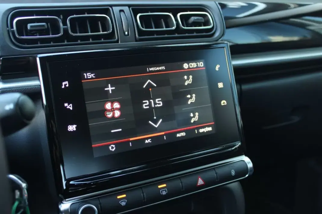 Citroën C3 2024 - 16400 EUR, 11 km - AUTO.MOTO.pt - 11km - foto 9 de 14