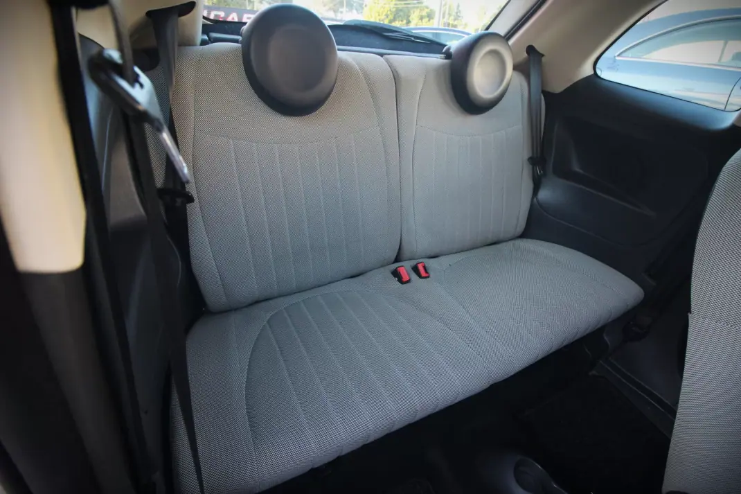 Fiat 500 2013 - 7500 EUR, 171000 km - AUTO.MOTO.pt - 171000km - foto 17 de 26