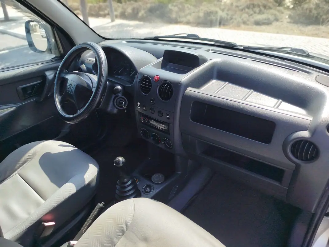 Citroën Berlingo 2003 - 4500 EUR, 255000 km - 255000km - foto 5 de 10