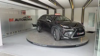 Lexus NX 300h 2018 - 31900 EUR, 78634 km - AUTO.MOTO.pt - 78634km - foto 5 de 65