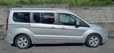 Ford Tourneo Connect 2017 - 15990 EUR, 137396 km - AUTO.MOTO.pt - 137396km - foto 4 de 19