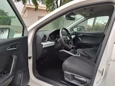 SEAT Arona 2023 - 15990 EUR, 49350 km - AUTO.MOTO.pt - 49350km - foto 7 de 25