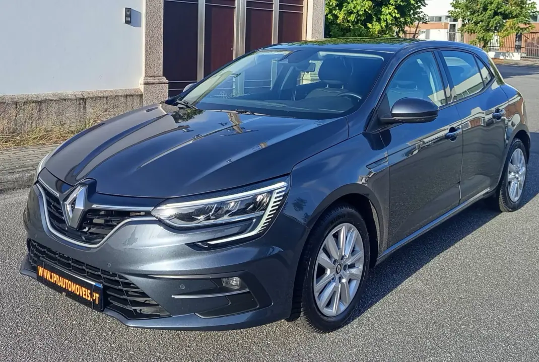 Renault Mégane 2022 - 13990 EUR, 135500 km - 135500km - foto 1 de 18