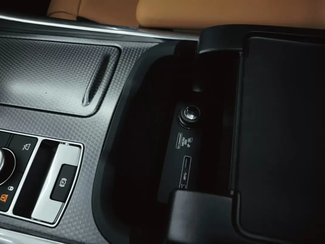 Land Rover Range Rover Sport 2020 - 49950 EUR, 181969 km - AUTO.MOTO.pt - 181969km - foto 54 de 59