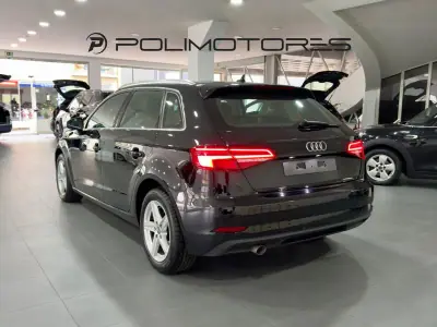Audi A3 Sportback 2020 - 23000 EUR, 57270 km - AUTO.MOTO.pt - 57270km - foto 5 de 17