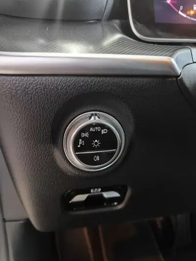 Mercedes-Benz C 220 2022 - 38600 EUR, 48000 km - AUTO.MOTO.pt - 48000km - foto 28 de 41