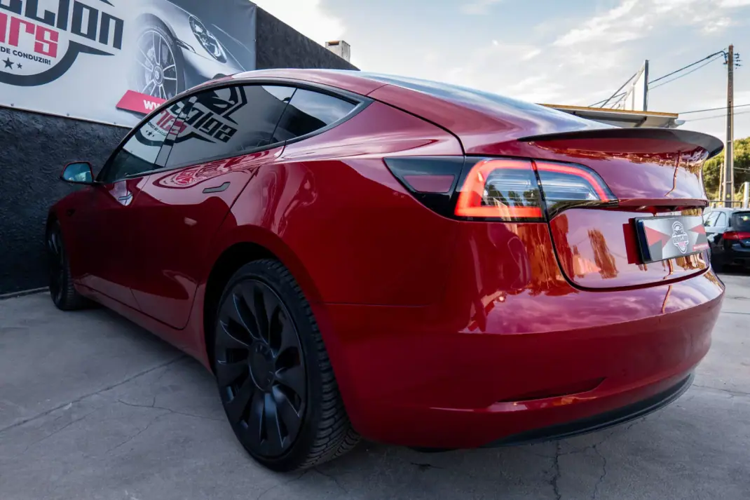 Tesla Model 3 2022 - 32900 EUR, 57000 km - AUTO.MOTO.pt - 57000km - foto 26 de 26