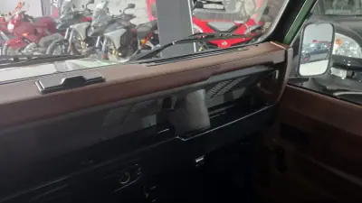 Land Rover Defender 1999 - 44500 EUR, 362319 km - AUTO.MOTO.pt - 362319km - foto 30 de 36