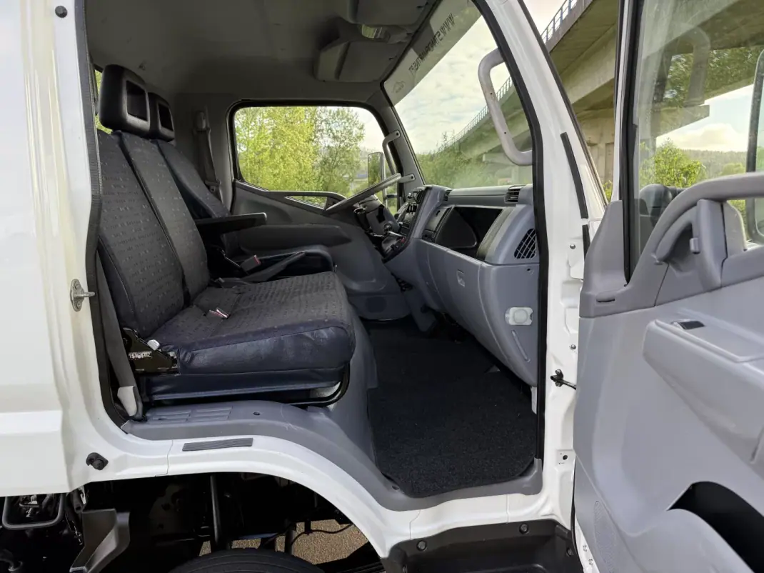 Mitsubishi 2011 - 19750 EUR, 190000 km - AUTO.MOTO.pt - 190000km - foto 17 de 22