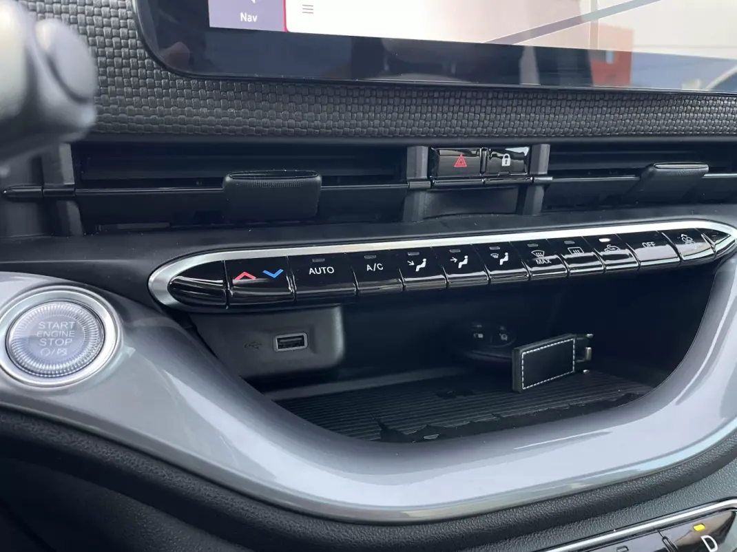 Fiat 500e 2022 - 17995 EUR, 18338 km - AUTO.MOTO.pt - 18338km - foto 41 de 45