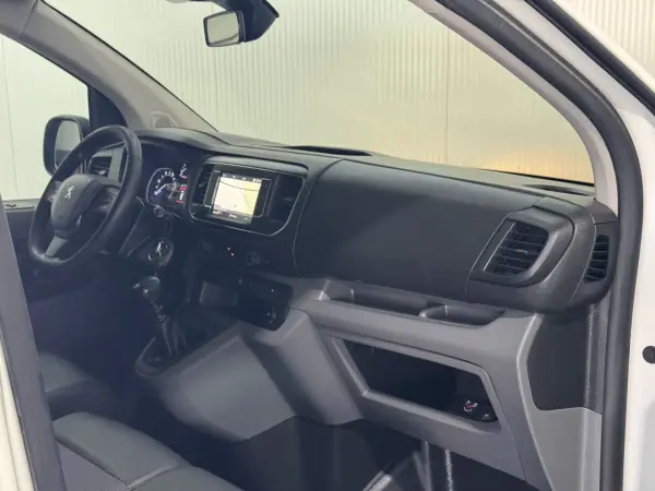Peugeot Expert 2019 - 18450 EUR, 121904 km - AUTO.MOTO.pt - 121904km - foto 13 de 16