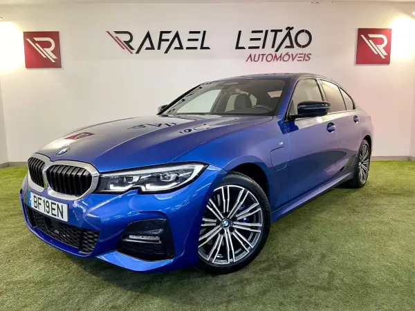 BMW 330e 2019 - 29750 EUR, 99000 km - AUTO.MOTO.pt - 99000km - foto 2 de 46