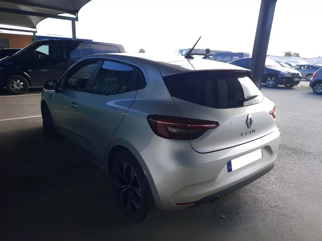 Renault Clio 2022 - 16990 EUR, 37000 km - AUTO.MOTO.pt - 37000km - foto 4 de 8