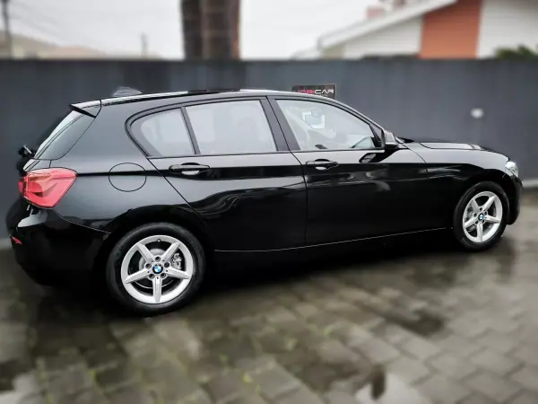 BMW 116 2015 - 13500 EUR, 169000 km - AUTO.MOTO.pt - 169000km - foto 14 de 43