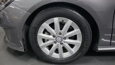 Mercedes-Benz B 180 2017 - 15990 EUR, 120000 km - AUTO.MOTO.pt - 120000km - foto 22 de 27