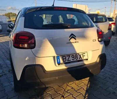 Citroën C3 2019 - 10900 EUR, 66000 km - AUTO.MOTO.pt - 66000km - foto 4 de 10