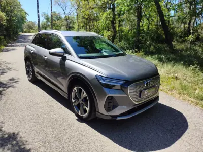 Audi Q4 e-tron 2021 - 24800 EUR, 180100 km - AUTO.MOTO.pt - 180100km - foto 3 de 22