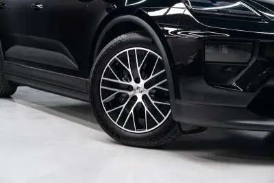 Porsche Macan 2026 - 89950 EUR, 6500 km - 6500km - foto 4 de 60