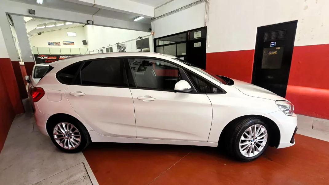 BMW 225xe Active Tourer 2019 - 18750 EUR, 156212 km - AUTO.MOTO.pt - 156212km - foto 3 de 68