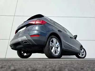 SEAT Arona 2020 - 14500 EUR, 61900 km - AUTO.MOTO.pt - 61900km - foto 10 de 42