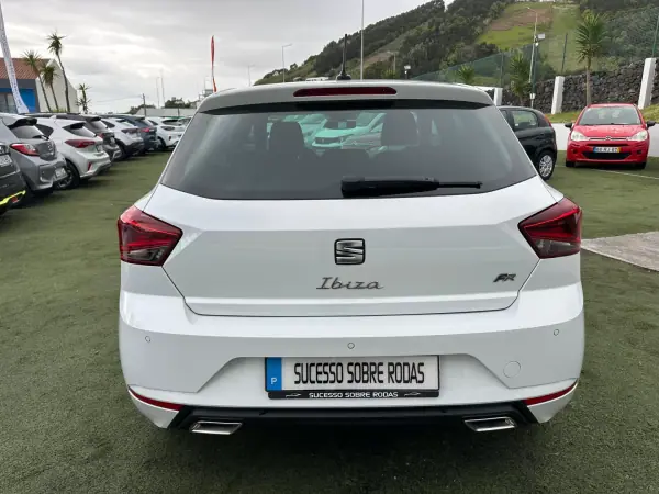 SEAT Ibiza 2023 - 22490 EUR, 21800 km - AUTO.MOTO.pt - 21800km - foto 9 de 18