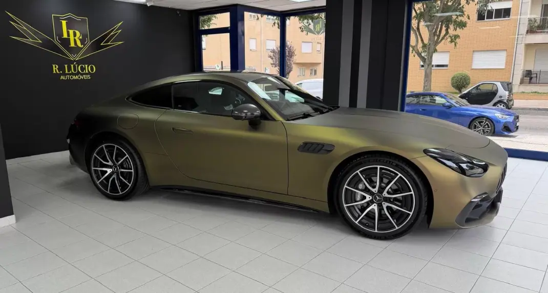 Mercedes-Benz AMG GT 2025 - 145000 EUR, 8890 km - 8890km - foto 10 de 40