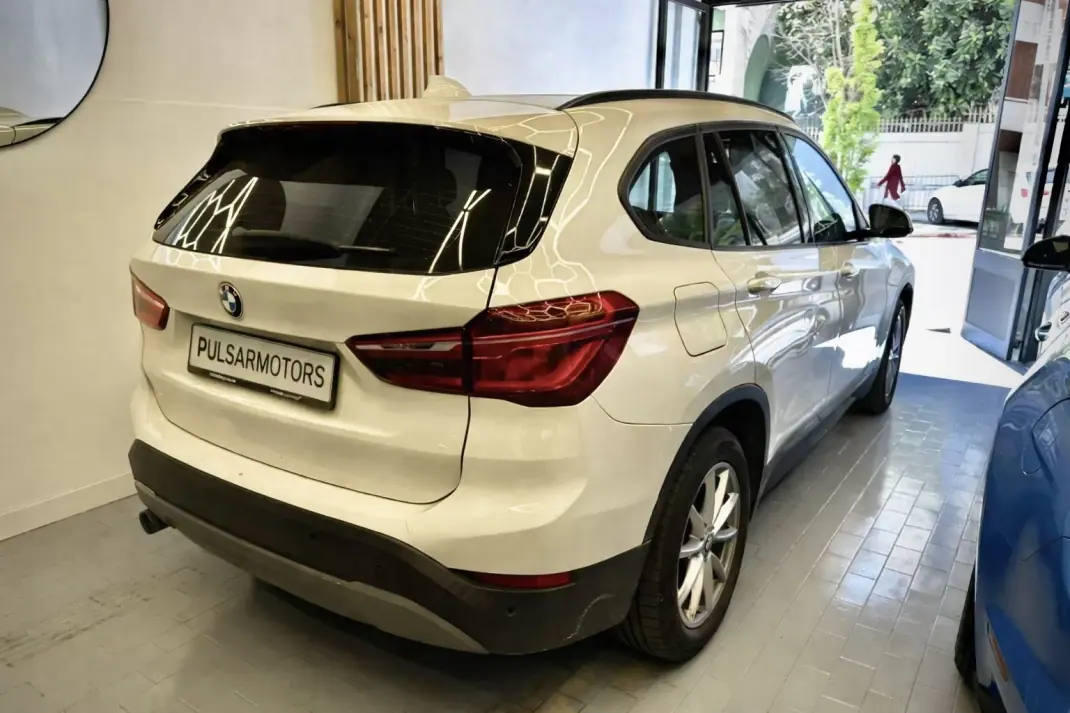 BMW X1 2017 - 14990 EUR, 280000 km - AUTO.MOTO.pt - 280000km - foto 5 de 9