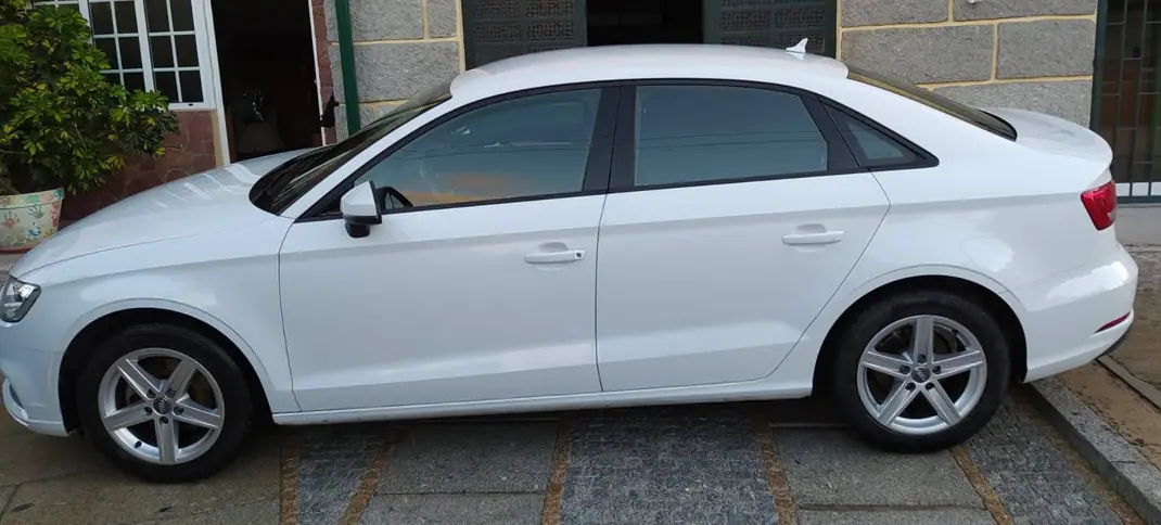 Audi A3 Limousine 2016 - 16500 EUR, 120000 km - 120000km - foto 2 de 5
