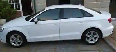 Audi A3 Limousine 2016 - 17000 EUR, 120000 km - AUTO.MOTO.pt - 120000km - foto 2 de 5