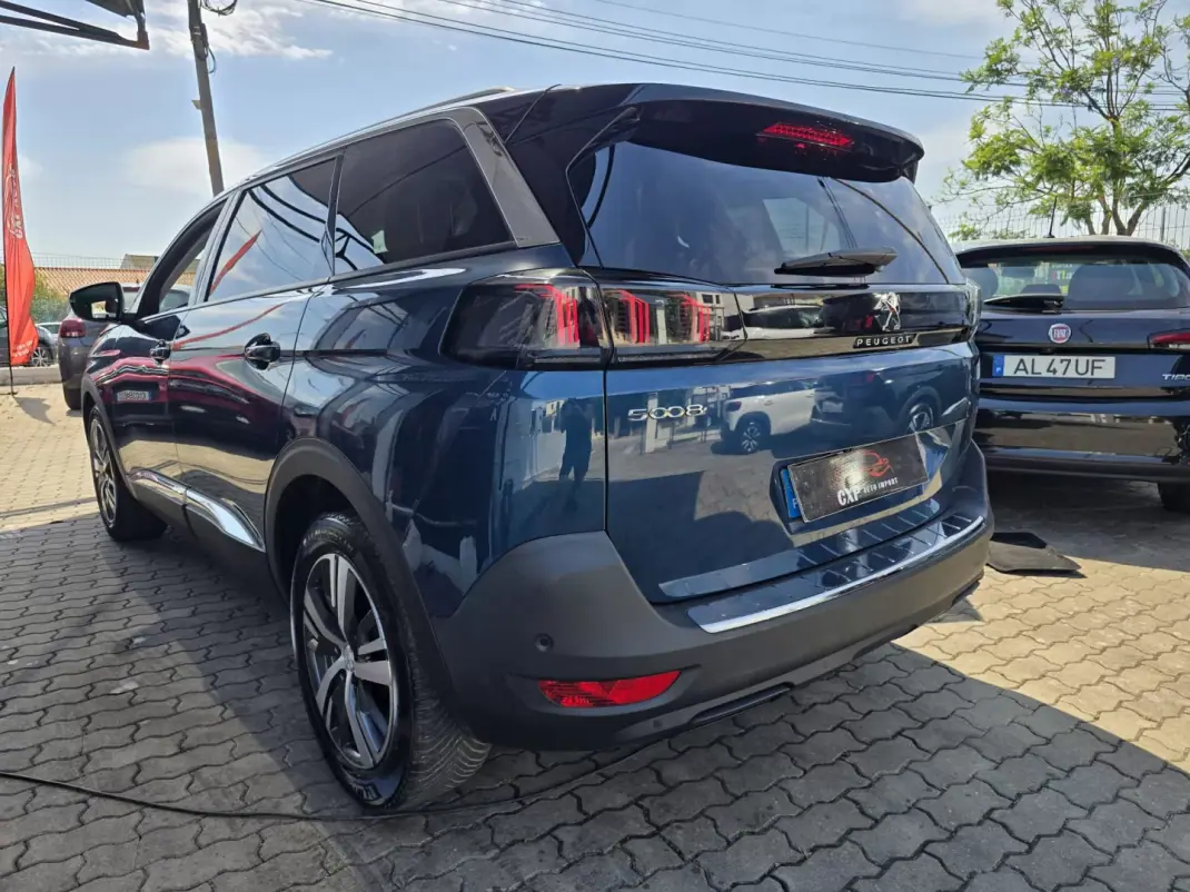 Peugeot 5008 2022 - 23900 EUR, 148000 km - 148000km - foto 7 de 31