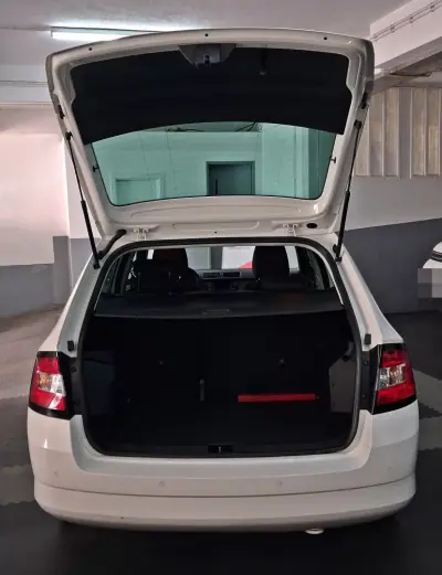 Skoda Fabia Break 2016 - 7990 EUR, 110000 km - AUTO.MOTO.pt - 110000km - foto 11 de 18