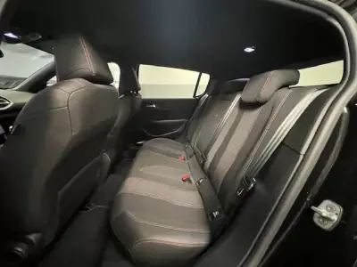 Peugeot 308 2018 - 12250 EUR, 218000 km - AUTO.MOTO.pt - 218000km - foto 7 de 10