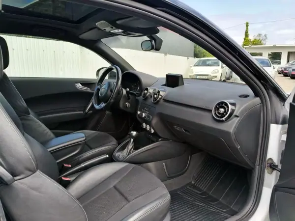 Audi A1 2012 - 11990 EUR, 155000 km - AUTO.MOTO.pt - 155000km - foto 2 de 29