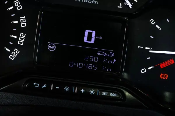 Citroën C3 2021 - 14900 EUR, 39979 km - AUTO.MOTO.pt - 39979km - foto 14 de 24