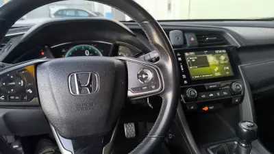 Honda Civic 2017 - 16500 EUR, 74000 km - AUTO.MOTO.pt - 74000km - foto 8 de 21