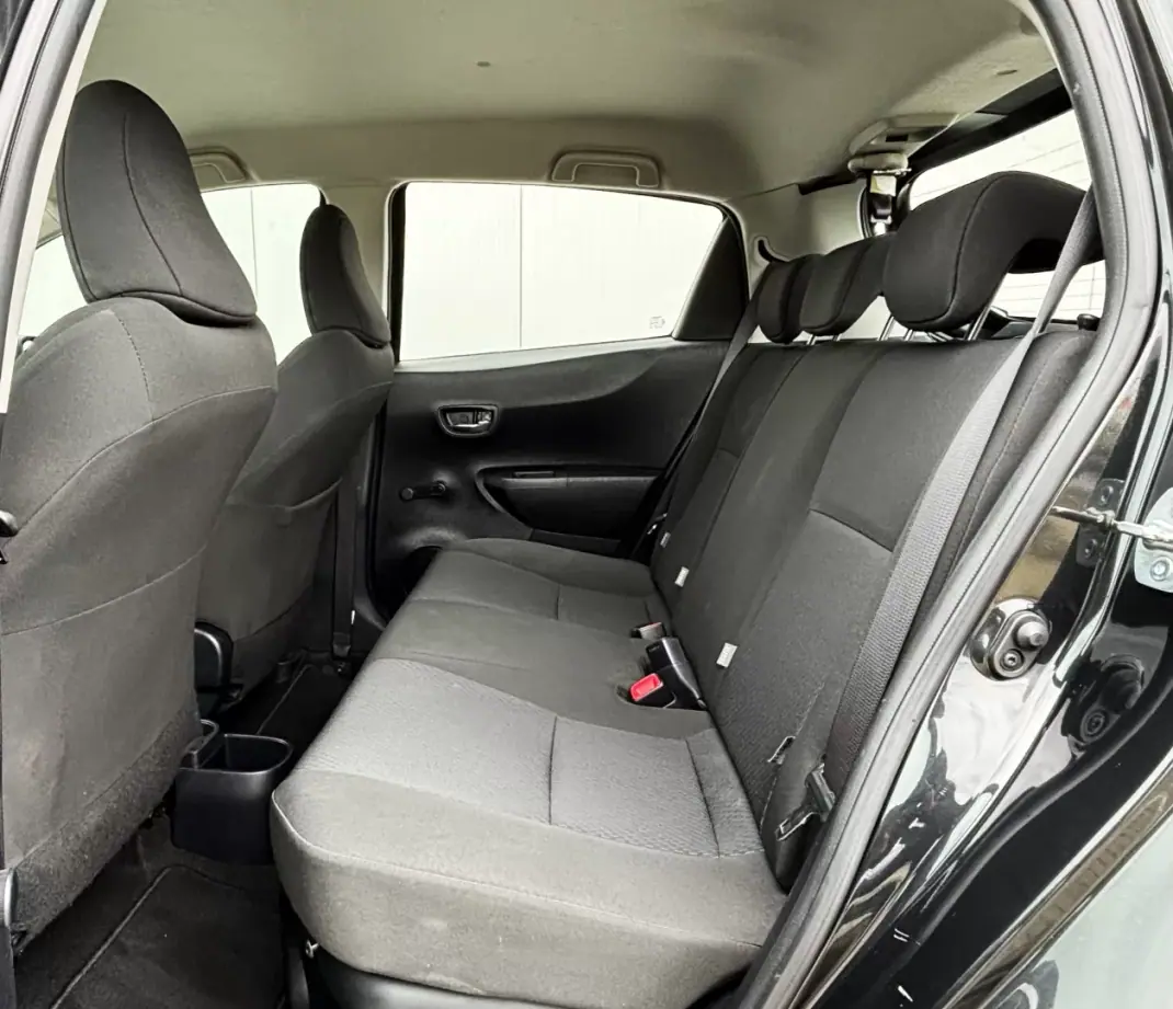 Toyota Yaris 2012 - 12750 EUR, 39000 km - AUTO.MOTO.pt - 39000km - foto 15 de 37
