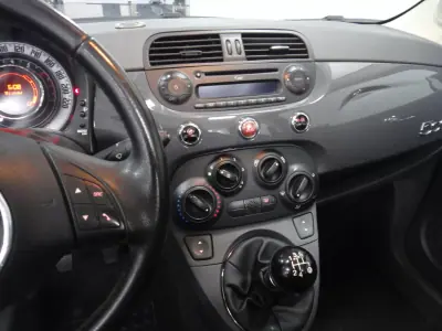 Fiat 500C 2012 - 8750 EUR, 167000 km - AUTO.MOTO.pt - 167000km - foto 15 de 17
