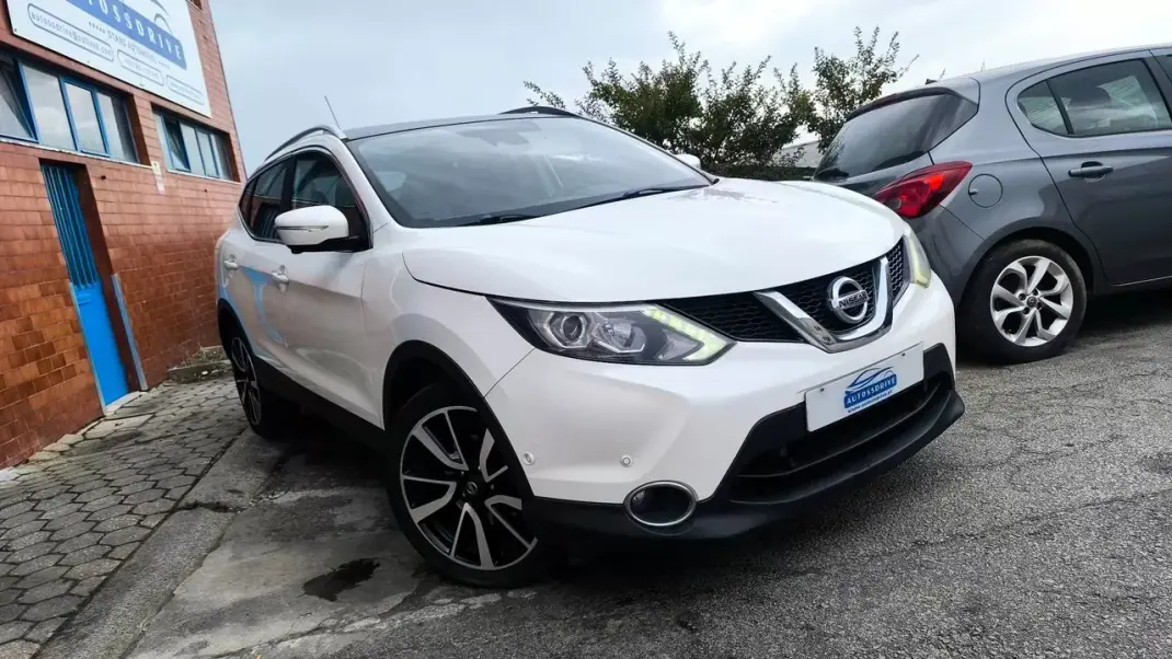 Nissan Qashqai 2015 - 12600 EUR, 167000 km - 167000km - foto 10 de 17