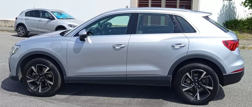 Audi Q3 2021 - 29990 EUR, 48370 km - AUTO.MOTO.pt - 48370km - foto 6 de 9