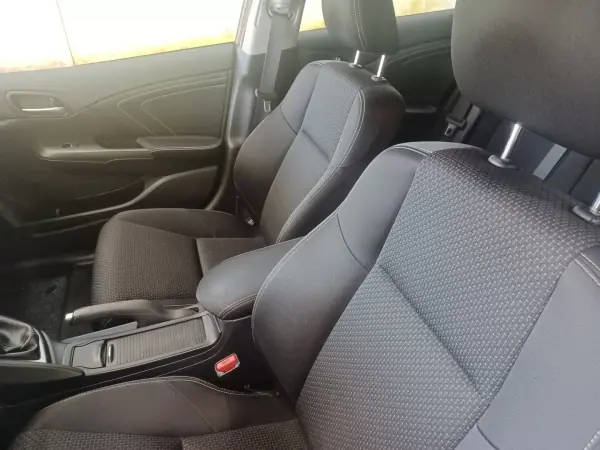 Honda Civic 2016 - 14890 EUR, 120487 km - AUTO.MOTO.pt - 120487km - foto 18 de 34