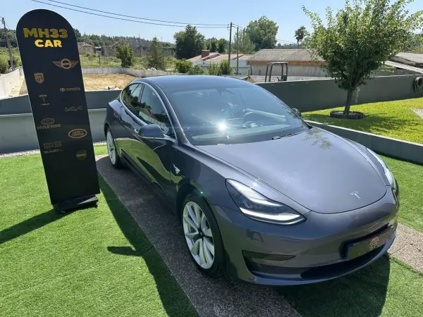 Tesla Model 3 2019 - 21900 EUR, 86000 km - AUTO.MOTO.pt - 86000km - foto 5 de 64