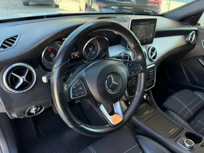 Mercedes-Benz CLA 200 2016 - 21490 EUR, 115000 km - 115000km - foto 13 de 35