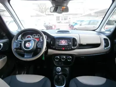 Fiat 500L 2013 - 7500 EUR, 175007 km - AUTO.MOTO.pt - 175007km - foto 10 de 32