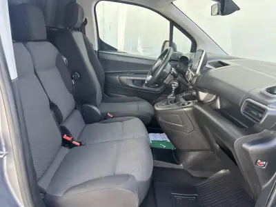 Toyota PROACE City EXCLUSIVE 2022 - 13750 EUR, 164475 km - AUTO.MOTO.pt - 164475km - foto 8 de 16