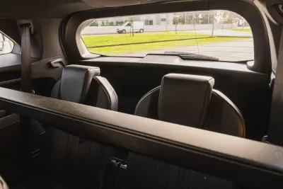 Peugeot 5008 2021 - 24000 EUR, 128300 km - AUTO.MOTO.pt - 128300km - foto 22 de 23