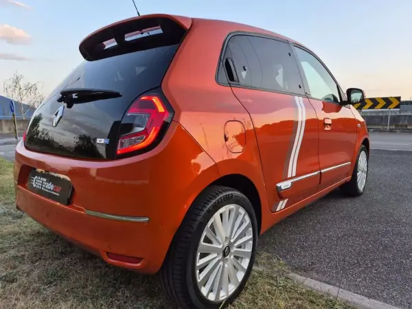 Renault Twingo 2021 - 13499 EUR, 55410 km - AUTO.MOTO.pt - 55410km - foto 3 de 32