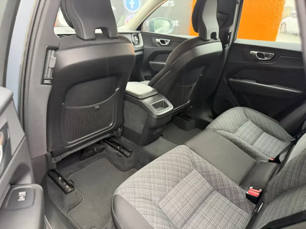 Volvo XC 60 2022 - 29750 EUR, 197509 km - AUTO.MOTO.pt - 197509km - foto 16 de 21